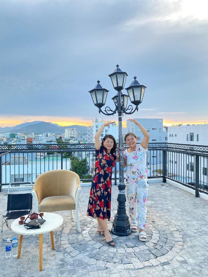 Goodtech Luxury Hotel & Apartment Da Nang Exteriör bild